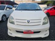 Toyota Ist año 2004
