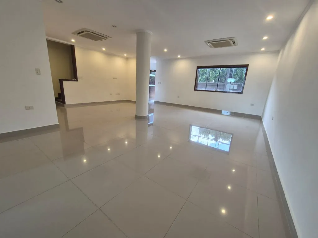 ALQUILO CASA CON PISCINA EN SAN LORENZO COD 5321 P — photo 2
