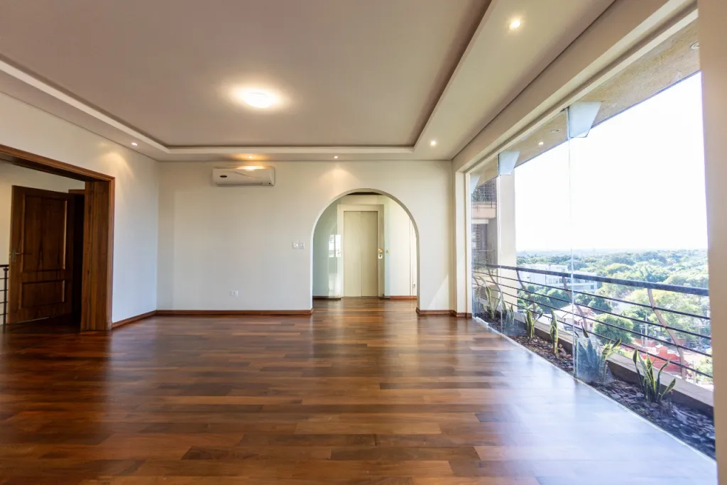 Alquilo departamento tipo duplex de 6 dormitorios en Edificio Santa Teresa — foto 2
