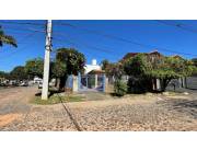 VENDO CASA A 1 CUADRA DE PRIMER PRESIDENTE EN ESQUINA!!!