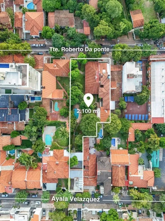 VENDO RESIDENCIA EN BARRIO JARA, ASUNCIÓN — foto 2