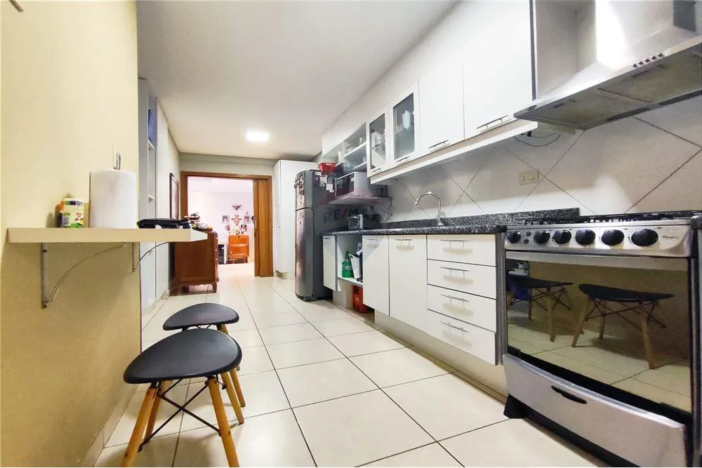 Vendo departamento de 191m2 en Las Lomas — foto 2