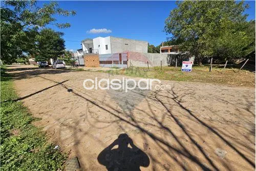VENDO TERRENO Barrio Las Golondrinas de Loma Pytã — foto 3