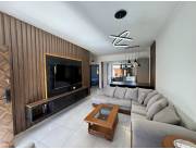 CASA TOTALMENTE AMOBLADA CON 4 HABITACIONES DOS EN SUITE DOS COCHERAS EN SAN BERNARDINO