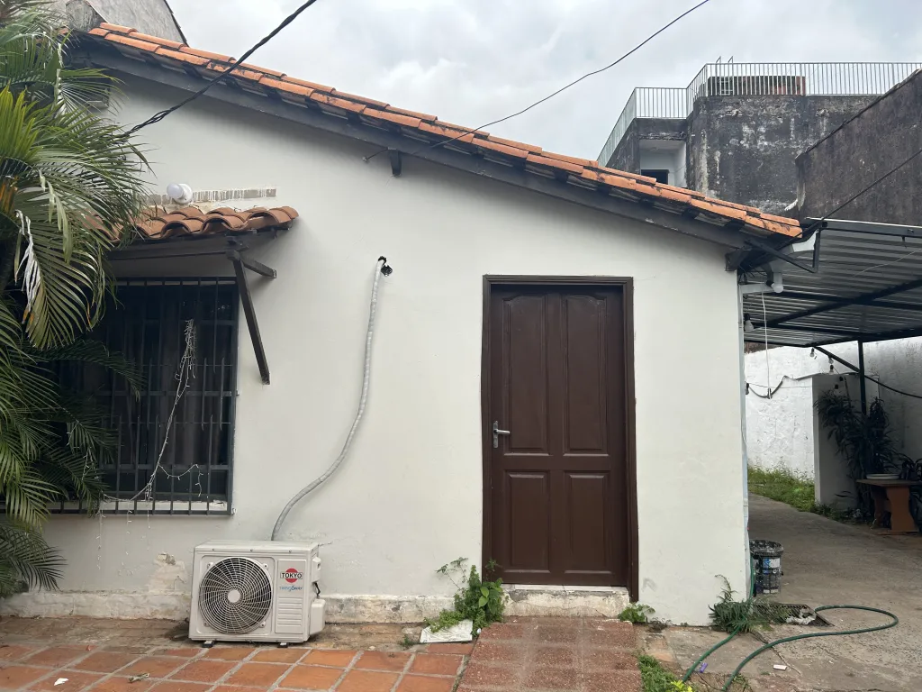 Vendo Casa a demoler o refaccionar en Barrio Vista Alegre — foto 2