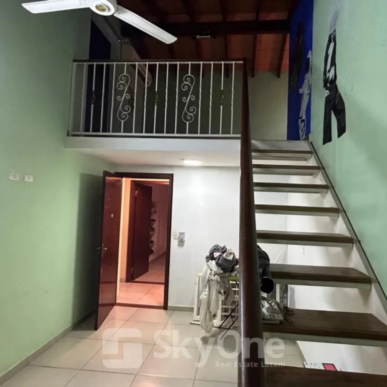 EN VENTA - CASA EN BARRIO SAJONIA — foto 3