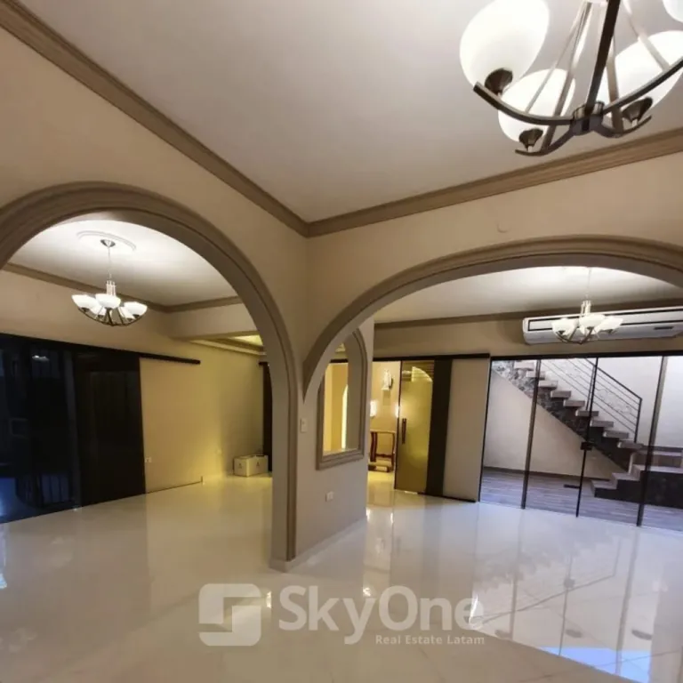 En venta - Casa en Barrio Obrero — foto 2