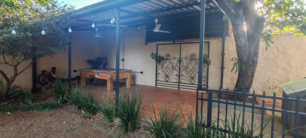 VENDO RECIDENCIA EN BELLA VISTA, LUQUE — foto 3