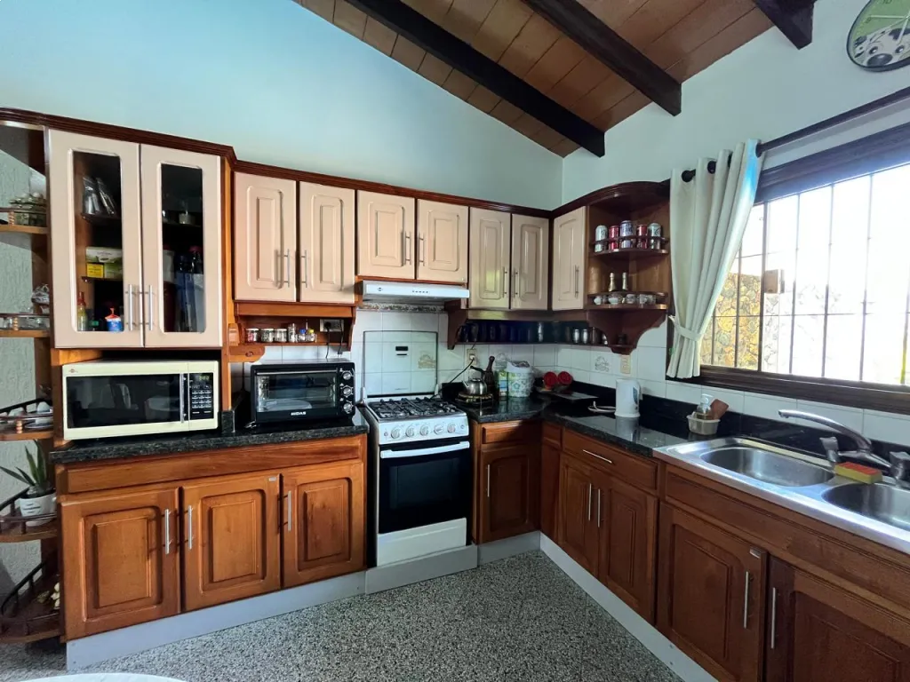 Vendo Hermosa Casa en Barrio Nazareth — foto 2