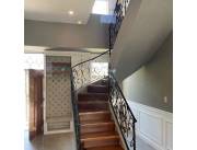 Vendo duplex Estilo Francés en Lambare zona Yacht y Golf Club