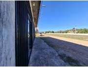 Alquiler de 3 salones comerciales en Ypacarai