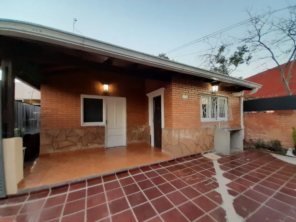 HERMOSA PROPIEDA EN EL BARRIO SANTA MARIA - ASUNCION — foto 3