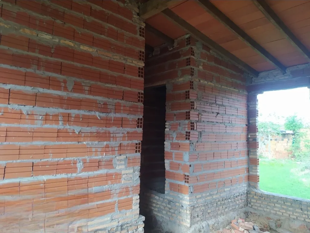 Vendo terreno con casa en construccion, Zona San Luis — foto 2