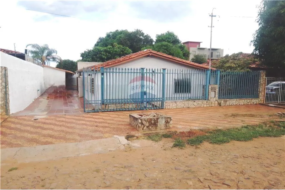 VENDO AMPLIA CASA EN SAN LORENZO — foto 2