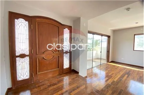 En Alquiler Residencia Exclusiva en zona BCP — foto 3
