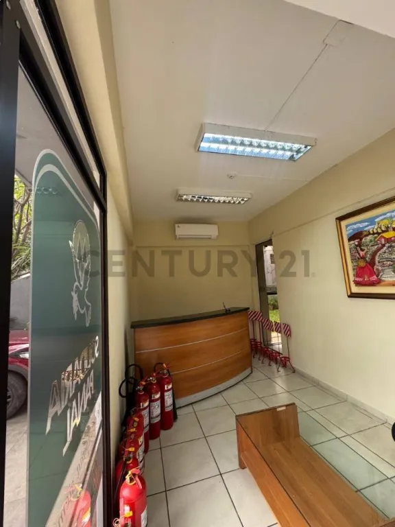 Amplia casa zona la cuadrita, sobre Cruz del Defensor En Alquiler — foto 2