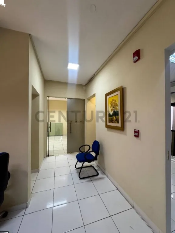 Amplia casa zona la cuadrita, sobre Cruz del Defensor En Alquiler — foto 3