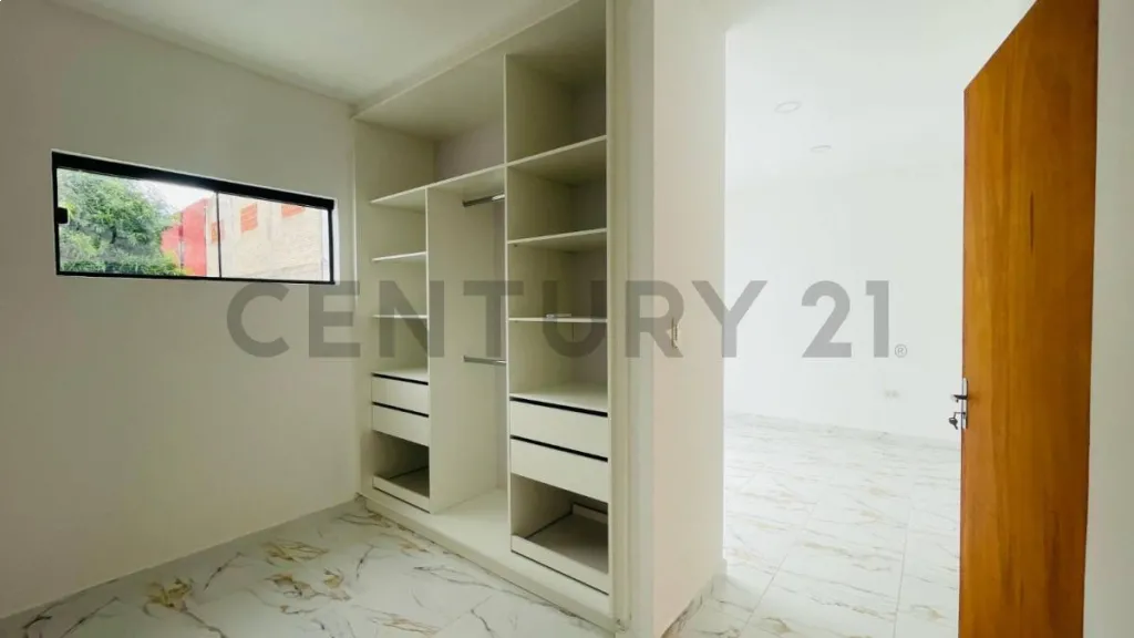 DUPLEX A ESTRENAR EN LUQUE CUARTO BARRIO ESTILO MINIMALISTA EN ALQUILER — foto 3