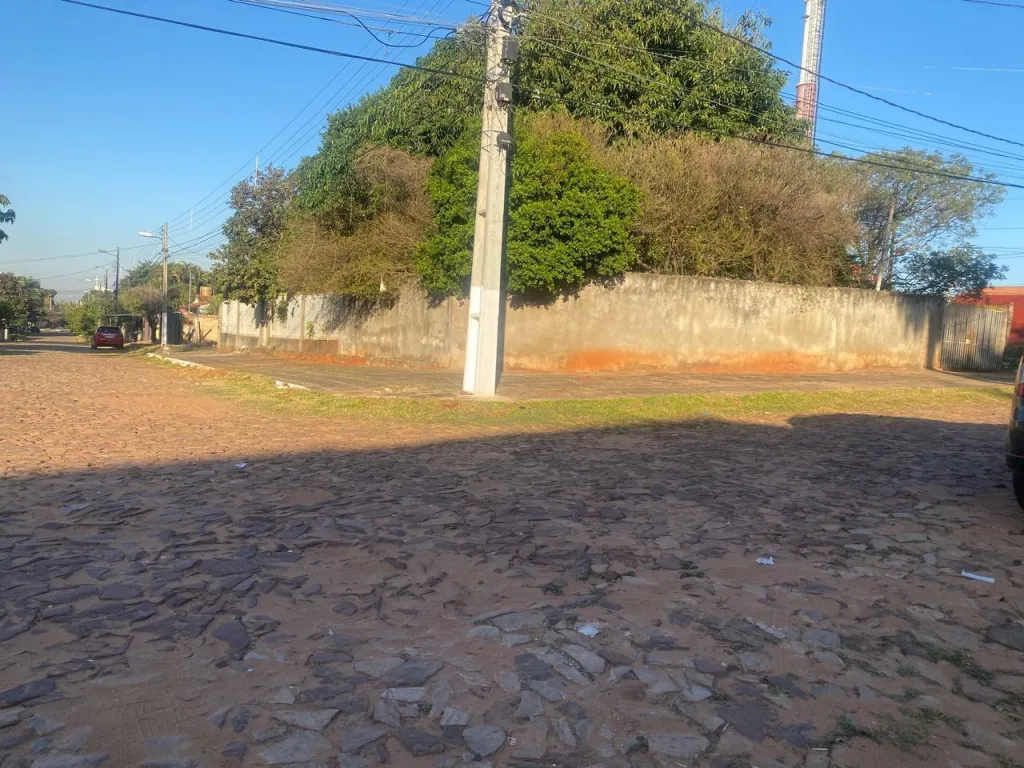 VENDO TERRENO EN EZQUINA DE LAMBARE — foto 3