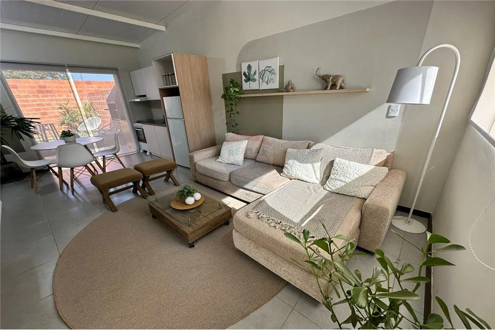 VENDO CHALET EN CONDOMINIO ARASY II - LUQUE — foto 2