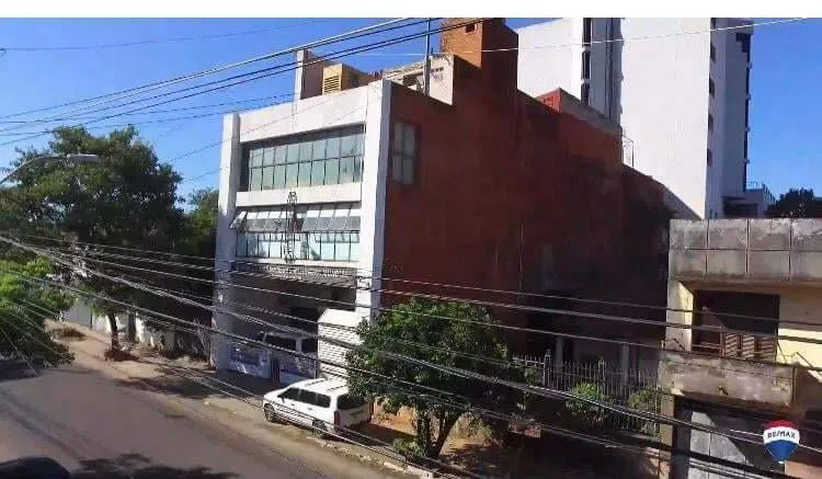 VENDO EDIFICIO SOBRE AVDA. E. AYALA Y CON SALIDA A JOSE A. FLORES — foto 2