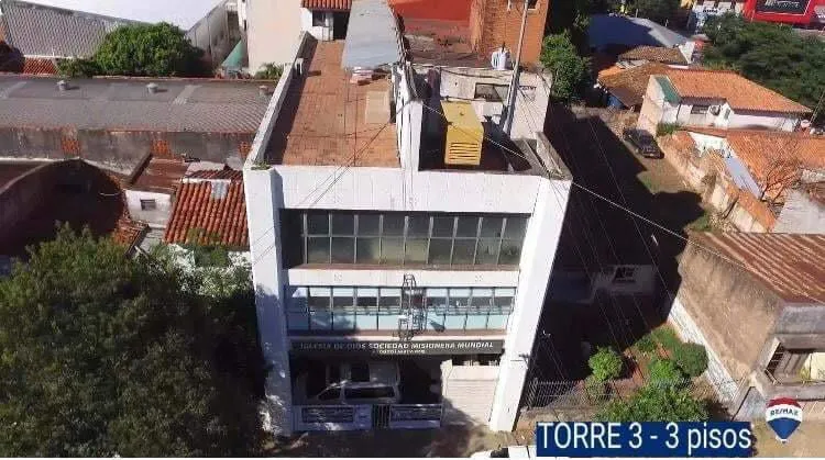 VENDO EDIFICIO SOBRE AVDA. E. AYALA Y CON SALIDA A JOSE A. FLORES — foto 3
