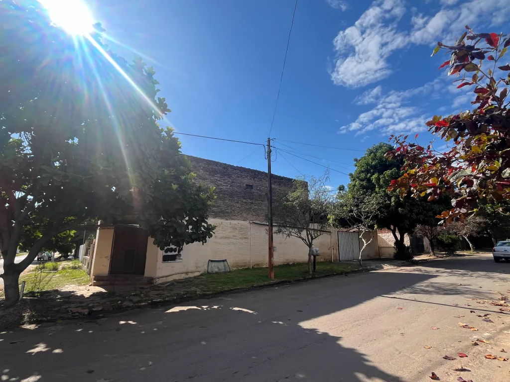 Oportunidad única, ideal para vivienda familiar, negocio o desarrollo inmobiliario — foto 2