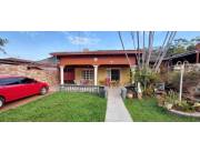 VENDO CASA EN PLENO CENTRO DE ENCARNACIÓN: 4 habitaciones y 3 baños