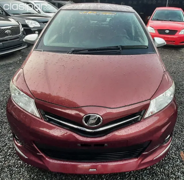 Toyota Vitz 2012 — foto 4