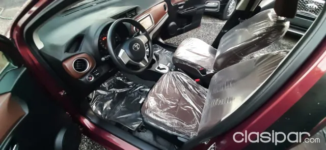 Toyota Vitz 2012 — foto 6