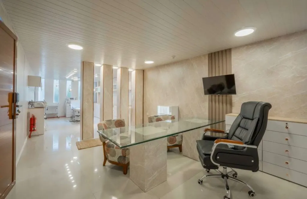 ALQUILO LOCAL COMERCIAL EN LAMBARE COD 2388 — foto 2