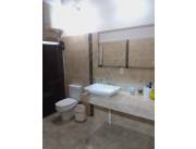 VENDO CASA DE 3 HABITACIONES EN BARRIO MBACHIO DE LAMBARÉ