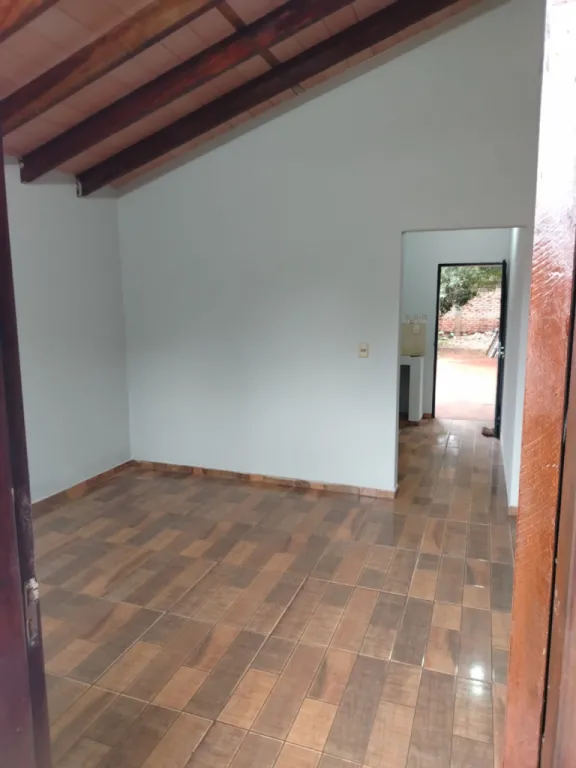 Vendo casa a estrenar en San Lorenzo, barrio Anahí — foto 2