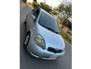 Toyota Vitz 2003 la