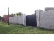 vendo 3 casas sobre el mismo terreno, urgente por viaje (72500 dolar) negociable