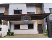 HERMOSO DÚPLEX EN FDO DE LA MORA - ZONA NORTE