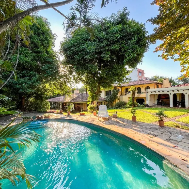 EN VENTA RESIDENCIA EN BARRIO JARA IDEAL PARA DESARROLLO INMOBILIARIO — foto 3