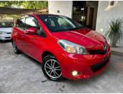 VENDO TOYOTA NEW VITZ COLOR ROJO FULL EQUIPO REC.IMPORTADO