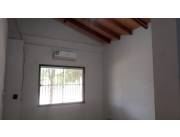 VENDO CASA EN LIMPIO PIQUETE CUE ZONA MUY COMERCIAL