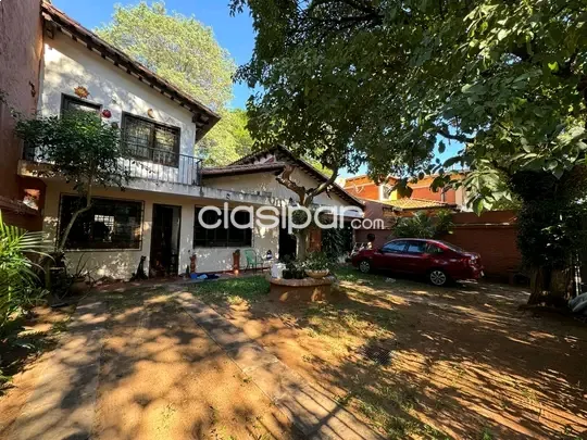VENDO HERMOSA PROPIEDAD A REFACCIONAR Ó DEMOLER BARRIO SAN CRISTOBAL — foto 2
