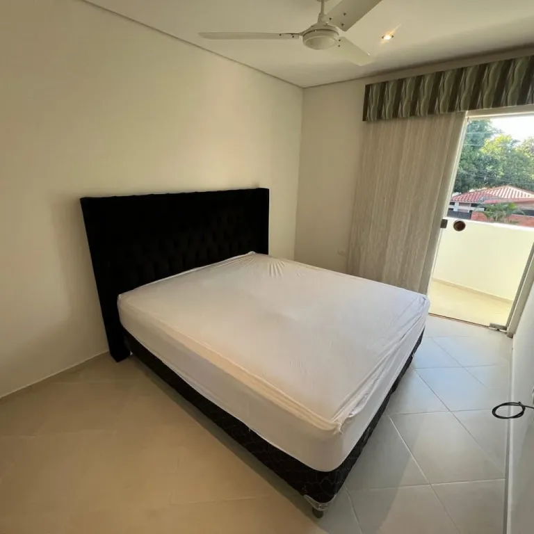 Alquilo duplex con piscina en Bo Ycua Sati — foto 2