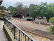 Departamento en alquiler sobre Cacique Lambare.