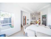 VENDO TRIPLEX EN LAMBARÉ CON RENTA ACTIVA