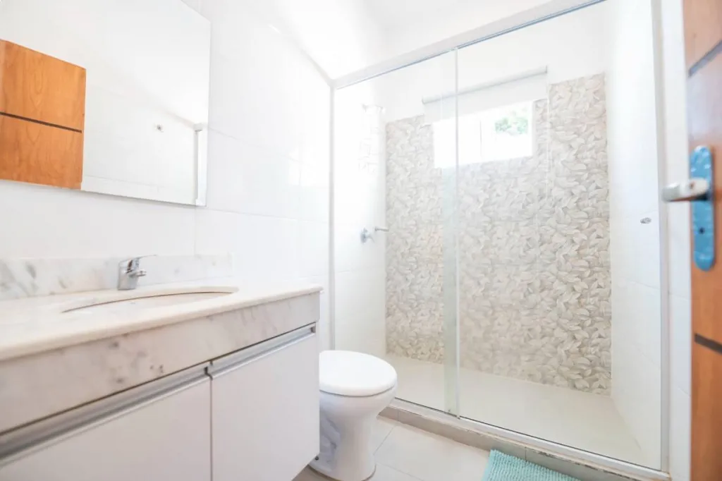 VENDO TRIPLEX EN LAMBARÉ CON RENTA ACTIVA — foto 2