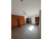 ALQUILO RESIDENCIA EN FERNANDO DE LA MORA ZONA NORTE COD 5266
