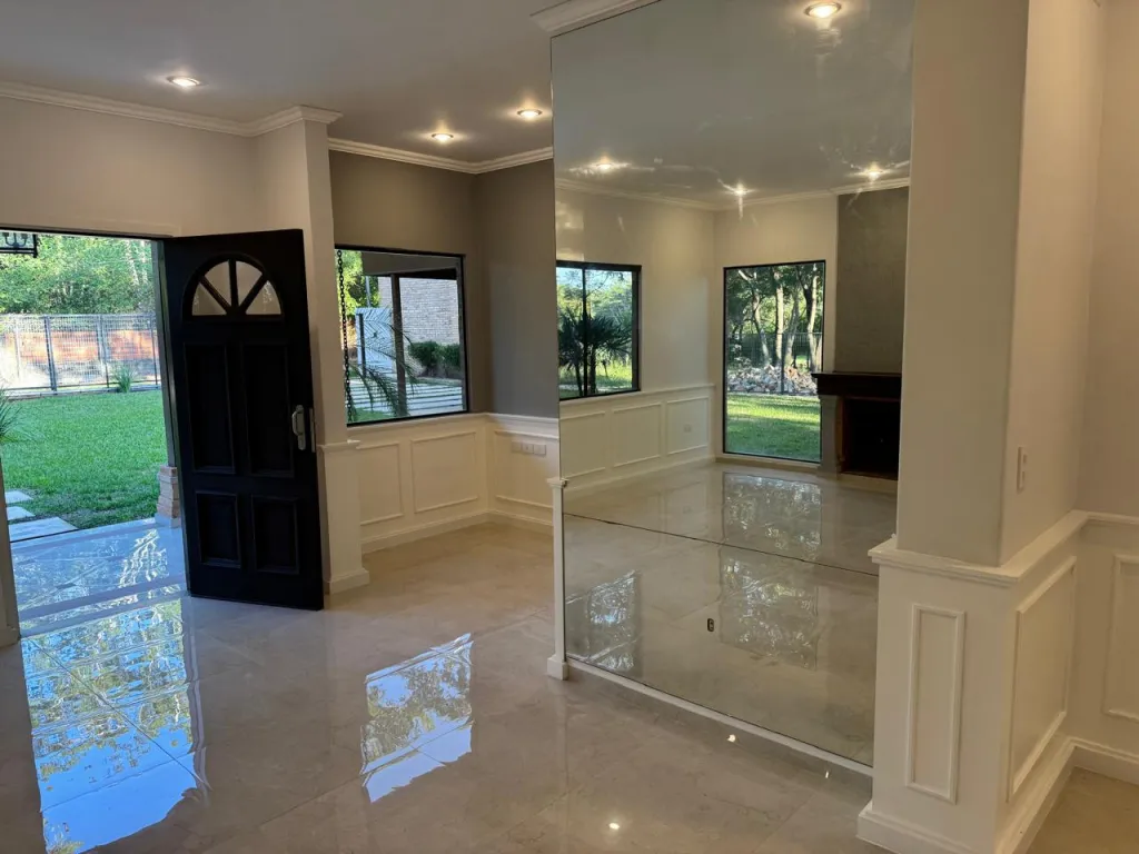 SURUBI-Í, CENTENARIO A ESTRENAR: BELLA RESIDENCIA, 3 SUITES, GRAN RECEPCIÓN, 1.283 M2 JARD — foto 3