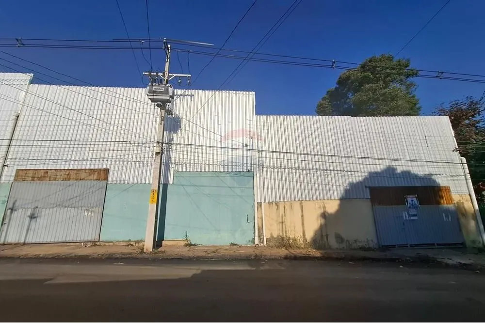 VENDO 3 DEPOSITOS JUNTOS EN SAN LORENZO ZONA FUENTE SHOPPING — foto 2