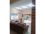 VENDO CASA DE 3 DORMITORIOS EN LAMBARE BARRIO MBACHIO
