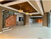 LOCAL COMERCIAL EN ESTRATEGICA UBICACIÓN