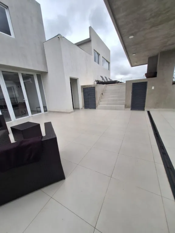 Vendo Moderno Departamento Amoblado de 2 Dormitorios en Campo Grande-LAP7144441 — foto 2